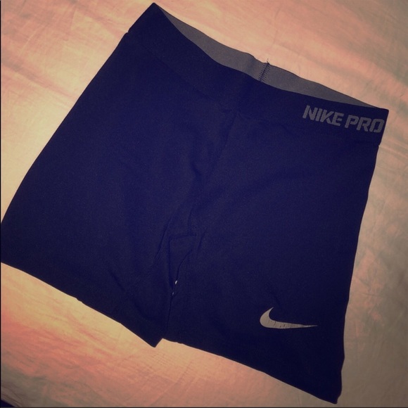 Girls Nike Pro Compression Shorts TWO PAIRS! - Picture 4 of 5